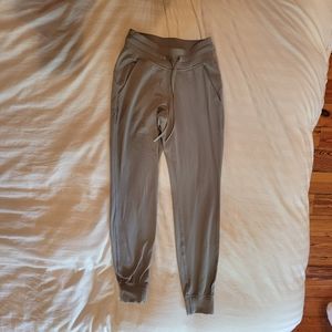 Lululemon joggers,gray, women’s size 2